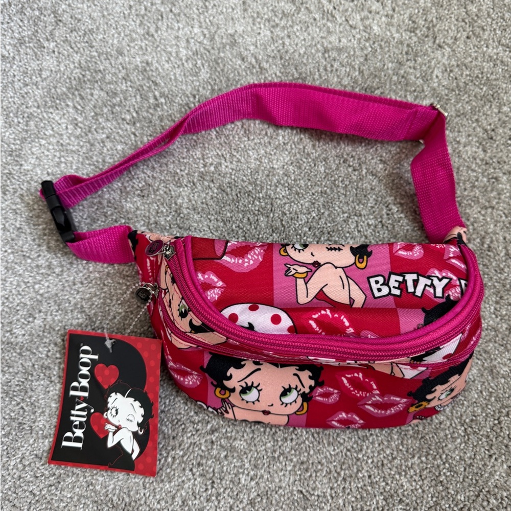 ** New with tags** Y2K Betty Boop Fanny Pack